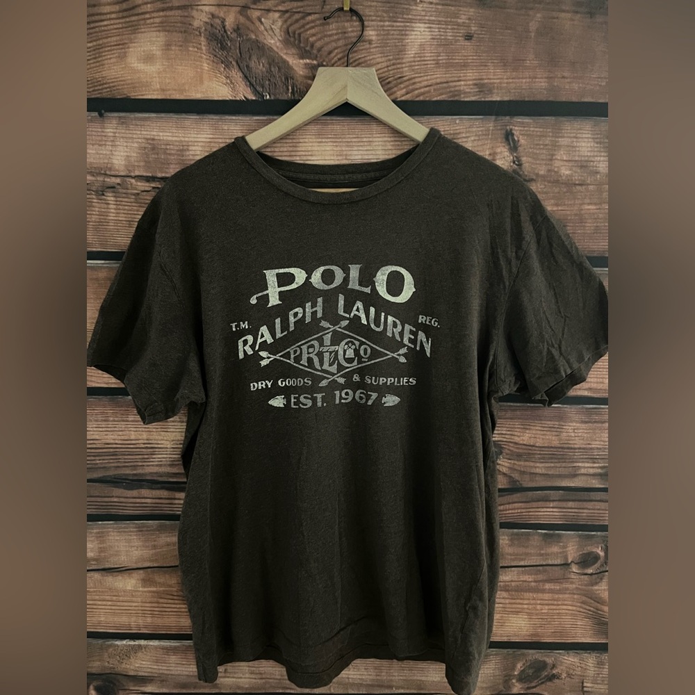 Polo Ralph Lauren dry goods t shirt
Color brown size M